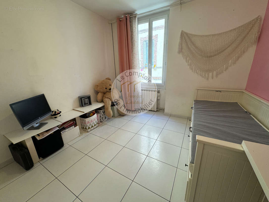 Appartement à MARSEILLE-16E