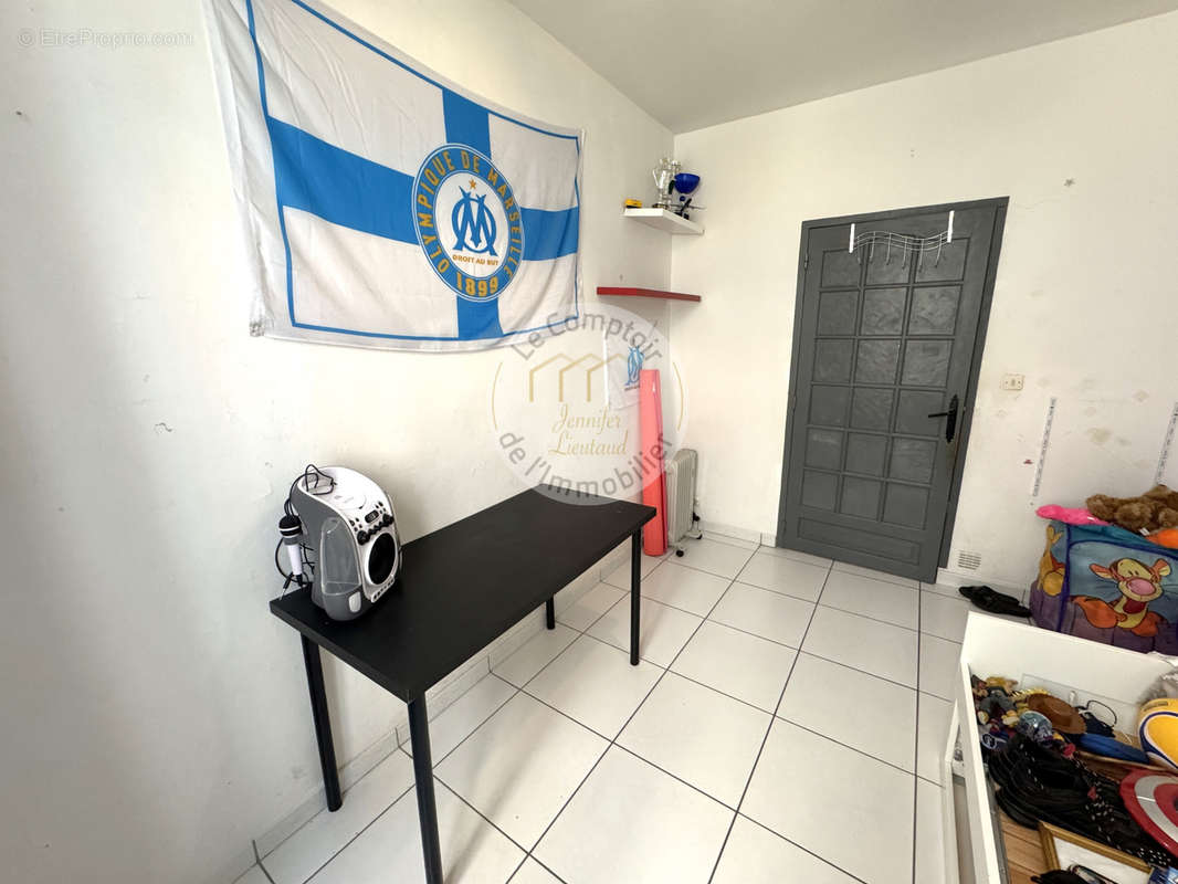 Appartement à MARSEILLE-16E