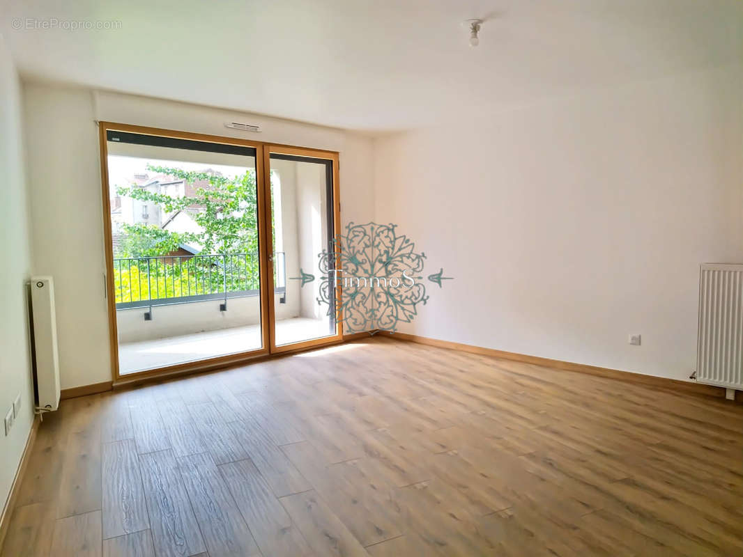 Appartement à EPINAY-SUR-SEINE