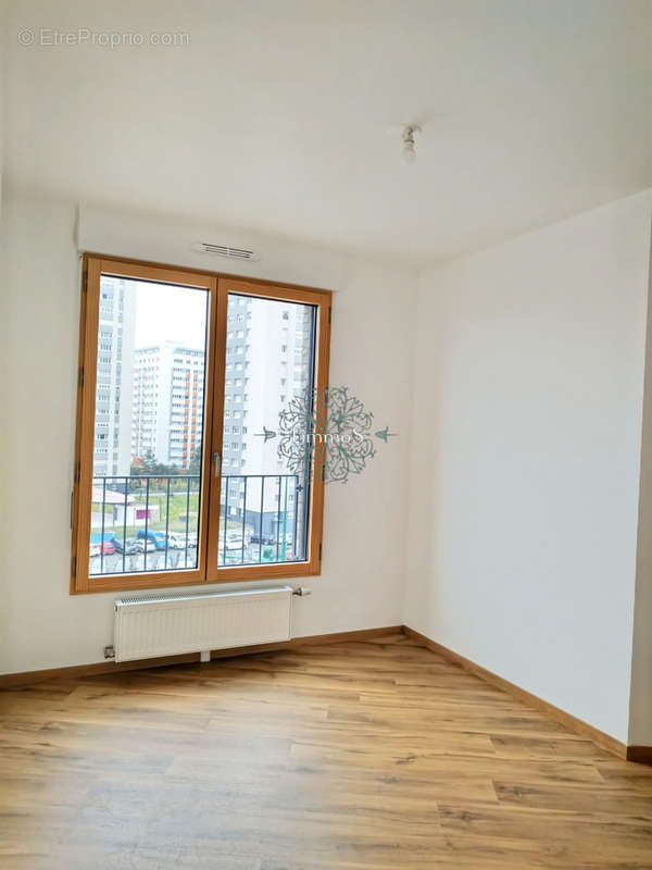 Appartement à EPINAY-SUR-SEINE