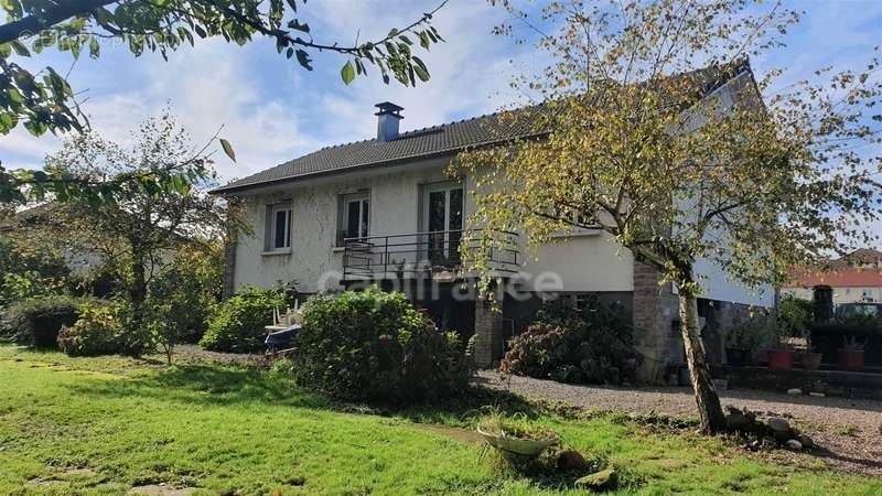 Maison à LUXEUIL-LES-BAINS