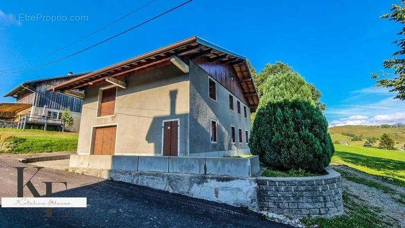 Maison à BOGEVE