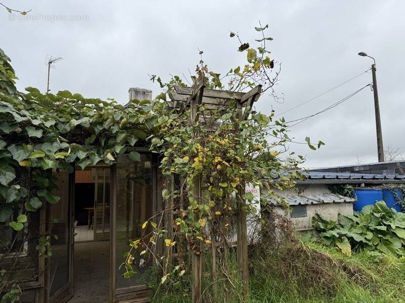 Maison à LE RELECQ-KERHUON