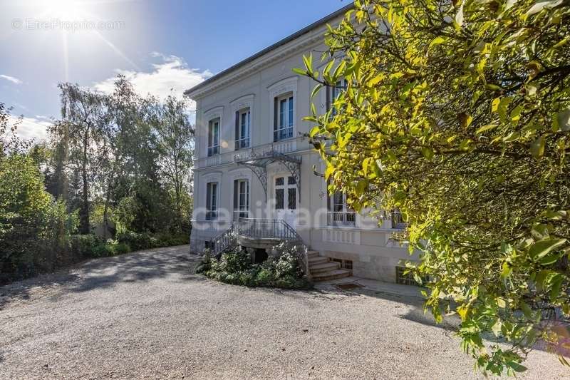 Maison à CHATEAU-THIERRY