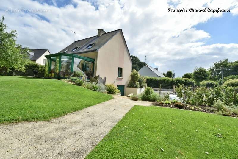 Maison à FOUGERES