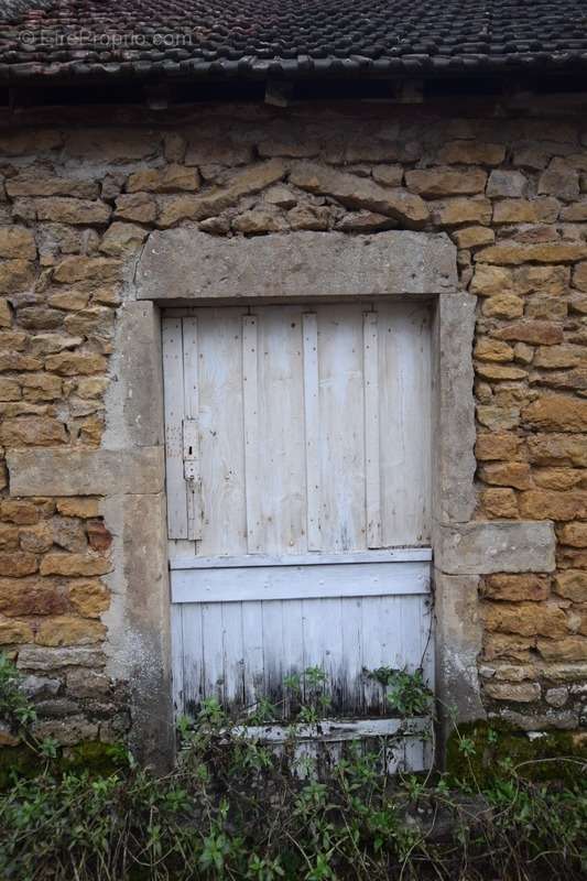 Maison à SAINT-MAURICE-LES-COUCHES