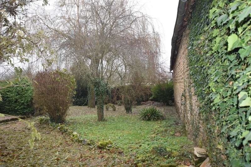 Maison à SAINT-MAURICE-LES-COUCHES