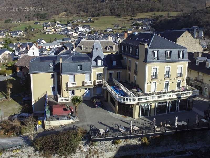 Commerce à LUZ-SAINT-SAUVEUR