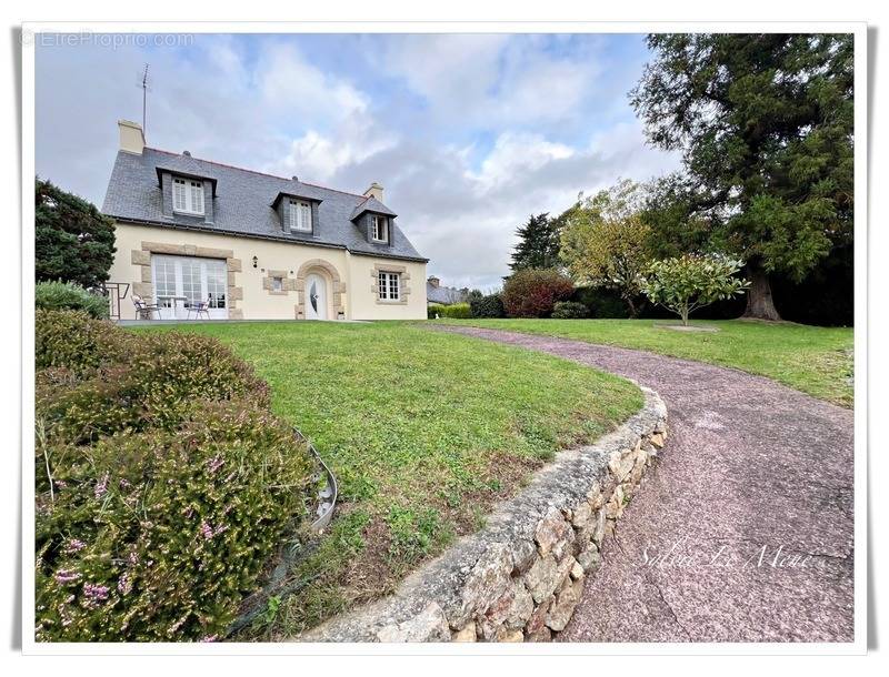 Maison à NOYAL-PONTIVY