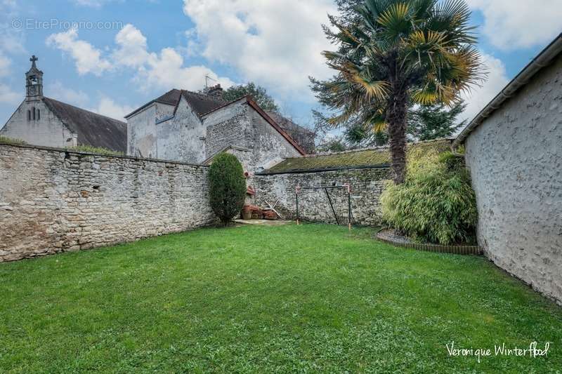 Maison à FONTENAY-SAINT-PERE