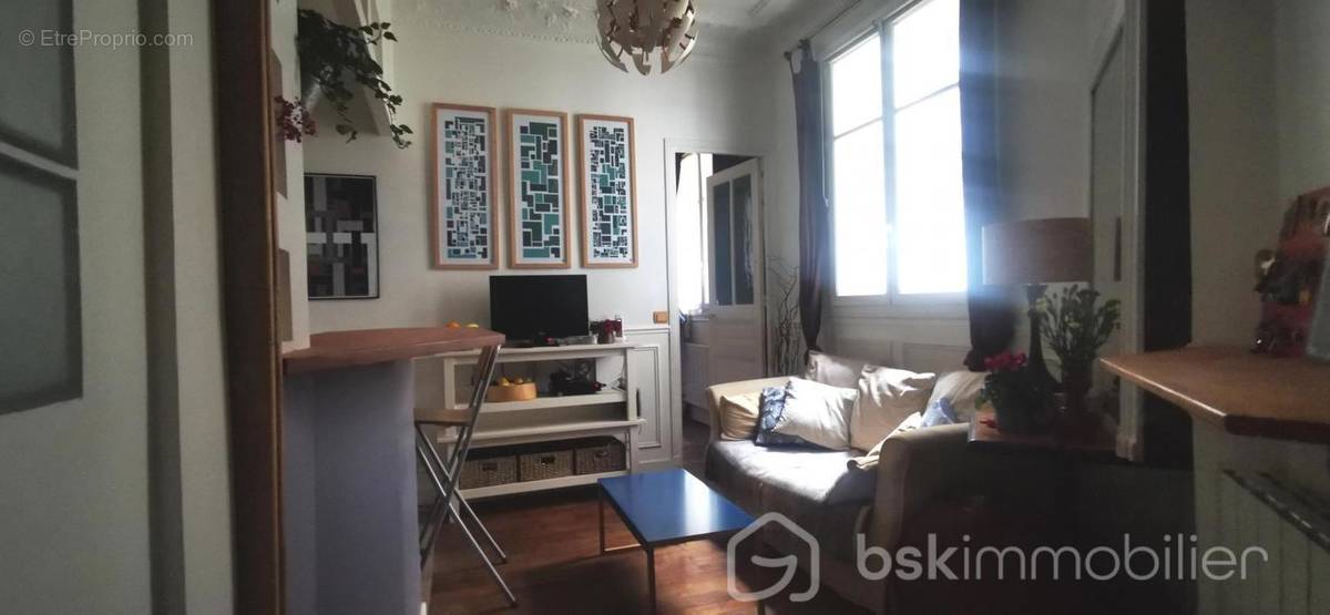 Appartement à PARIS-18E