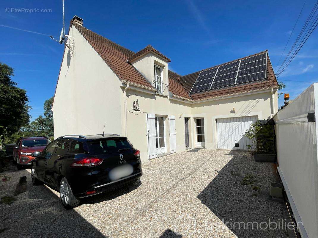 Maison à ECHOUBOULAINS