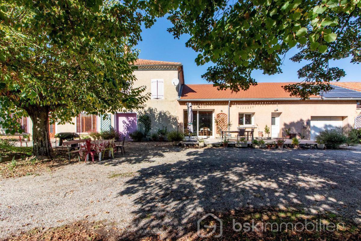 Maison à SAINT-MARCEL-LES-SAUZET