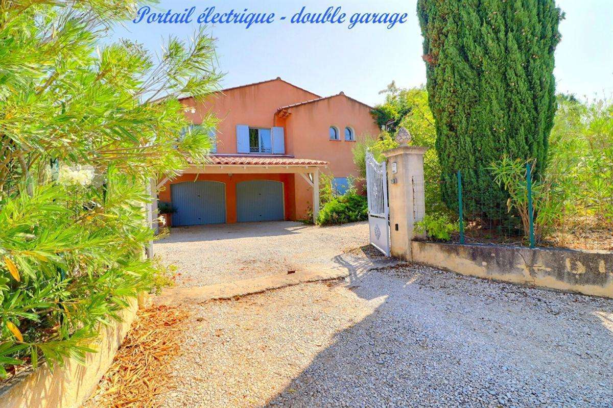 Maison à LE CASTELLET