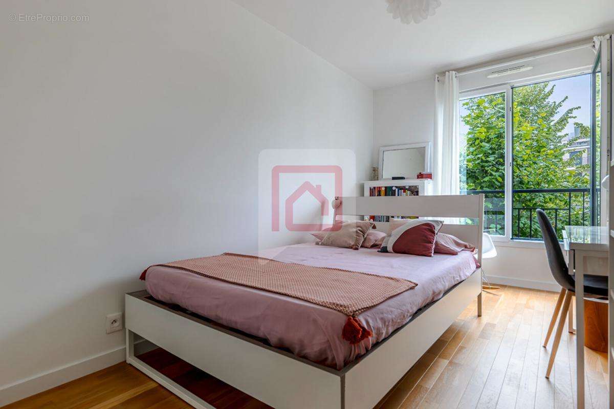 Appartement à MONTROUGE