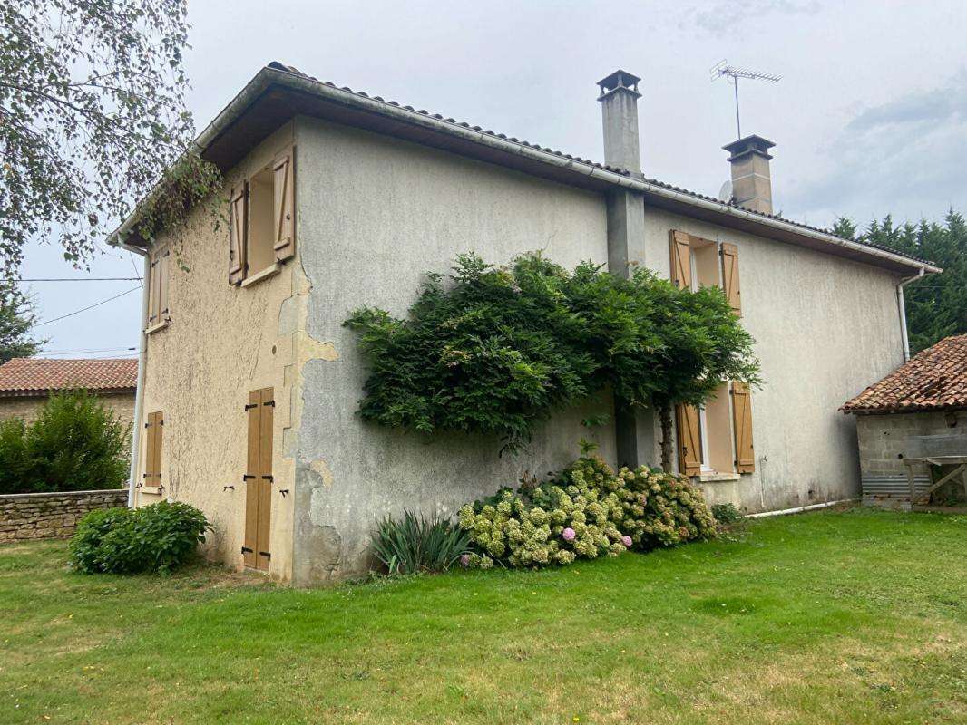 Maison à NANTEUIL-EN-VALLEE