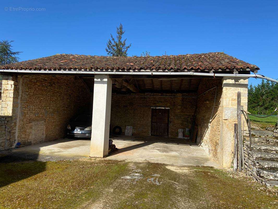 Maison à NANTEUIL-EN-VALLEE