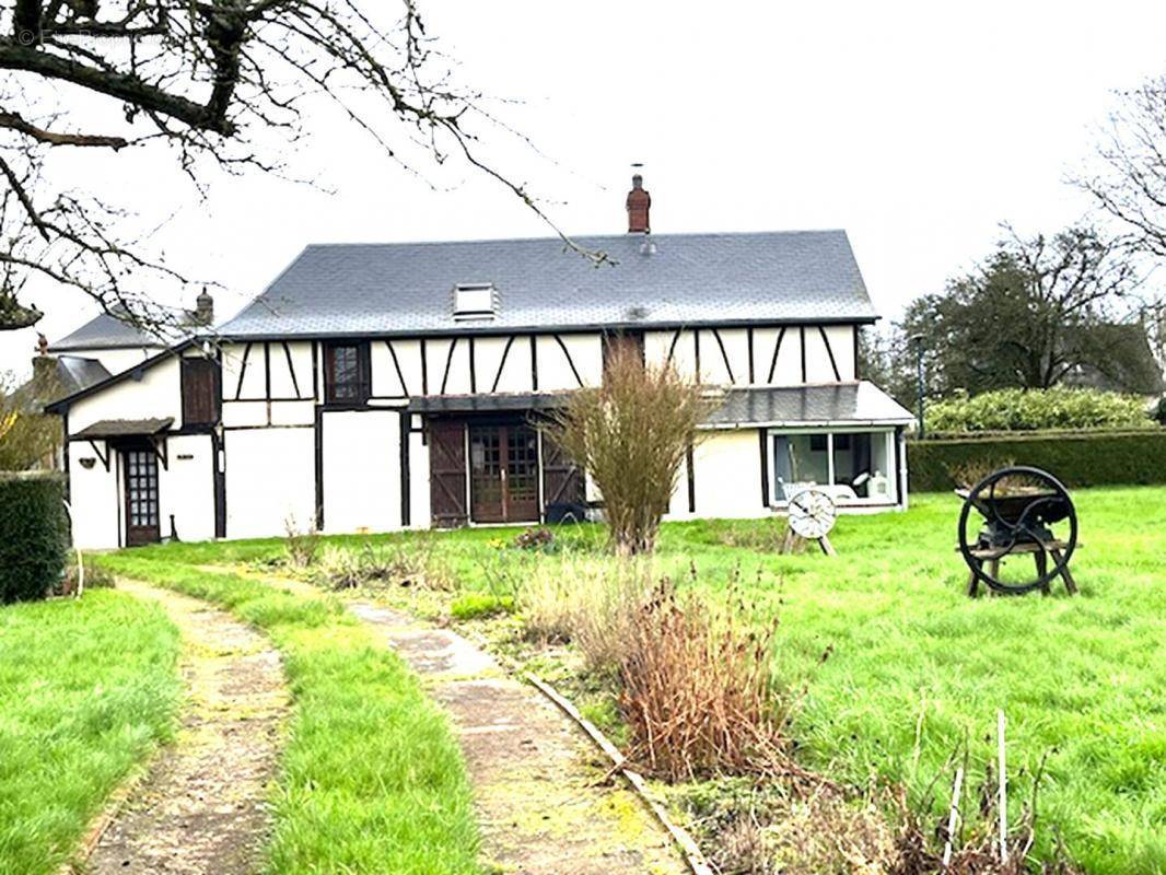 Maison à LA FEUILLIE