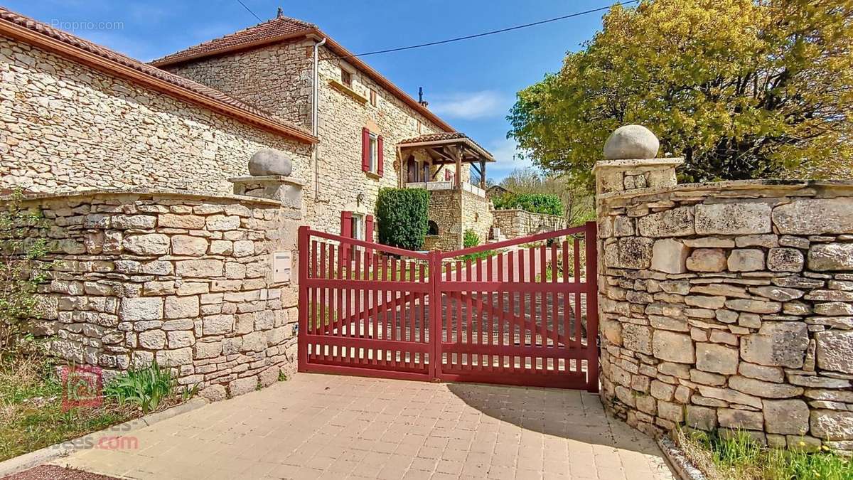 Maison à SAUVETERRE-LA-LEMANCE