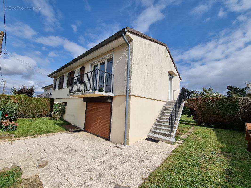 Maison à CHEVILLY