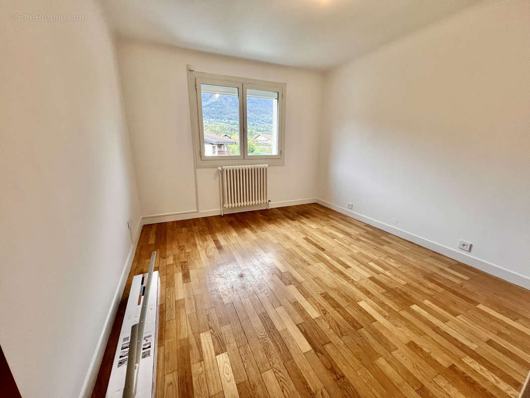 Appartement à GILLY-SUR-ISERE