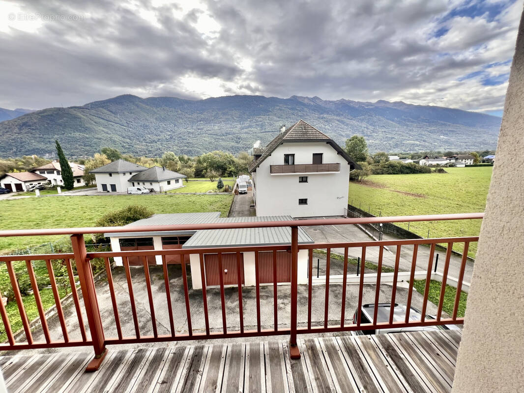 Appartement à GILLY-SUR-ISERE