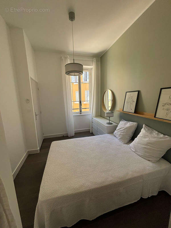 Appartement à MARSEILLE-2E