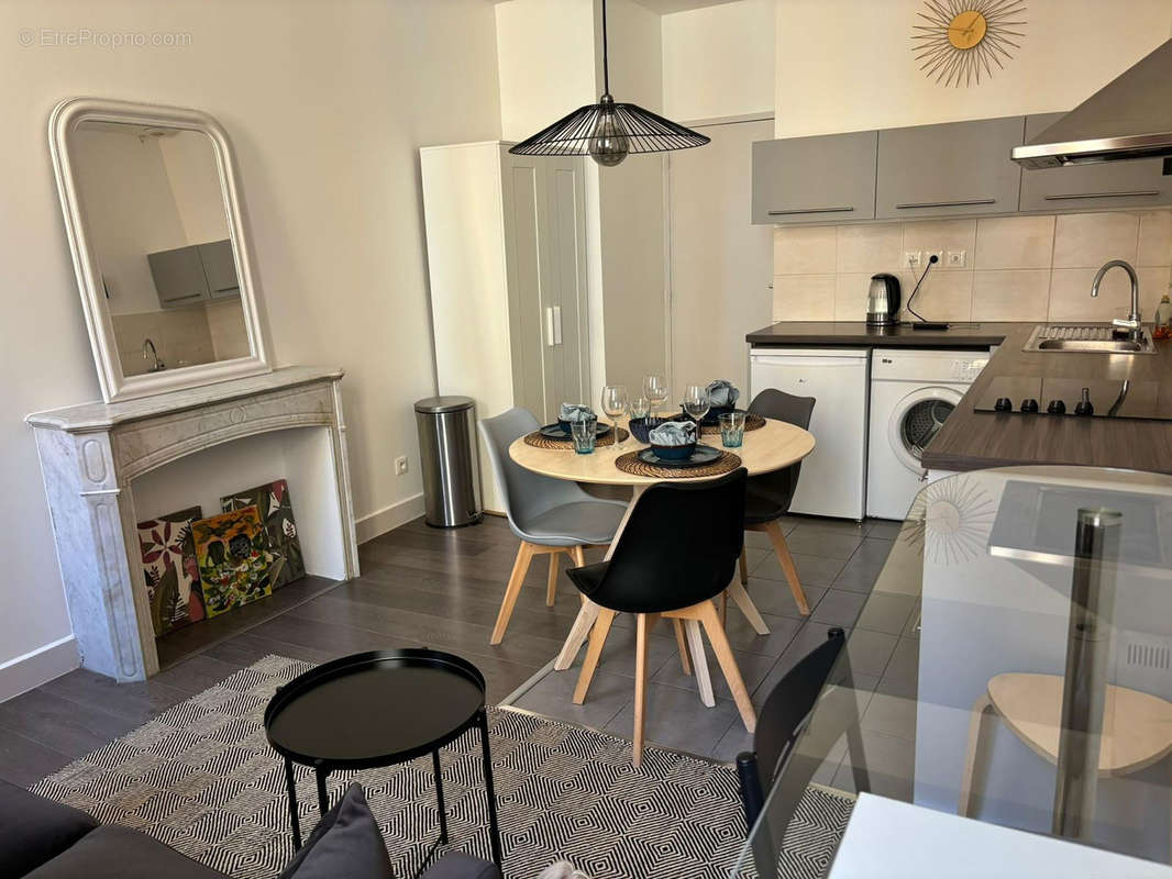 Appartement à MARSEILLE-2E