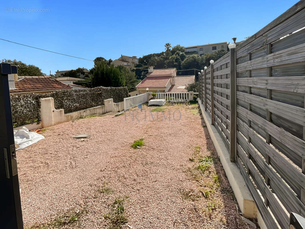 Maison à FREJUS