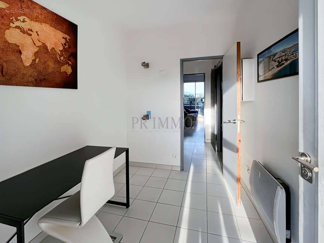 Appartement à VILLENEUVE-LOUBET