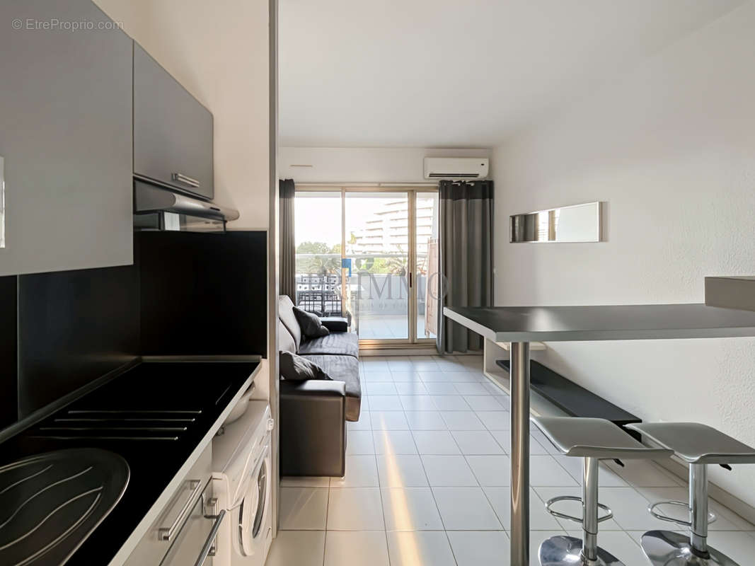 Appartement à VILLENEUVE-LOUBET