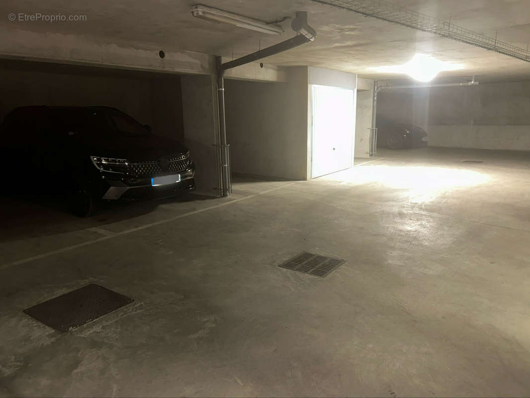 Parking à LE KREMLIN-BICETRE