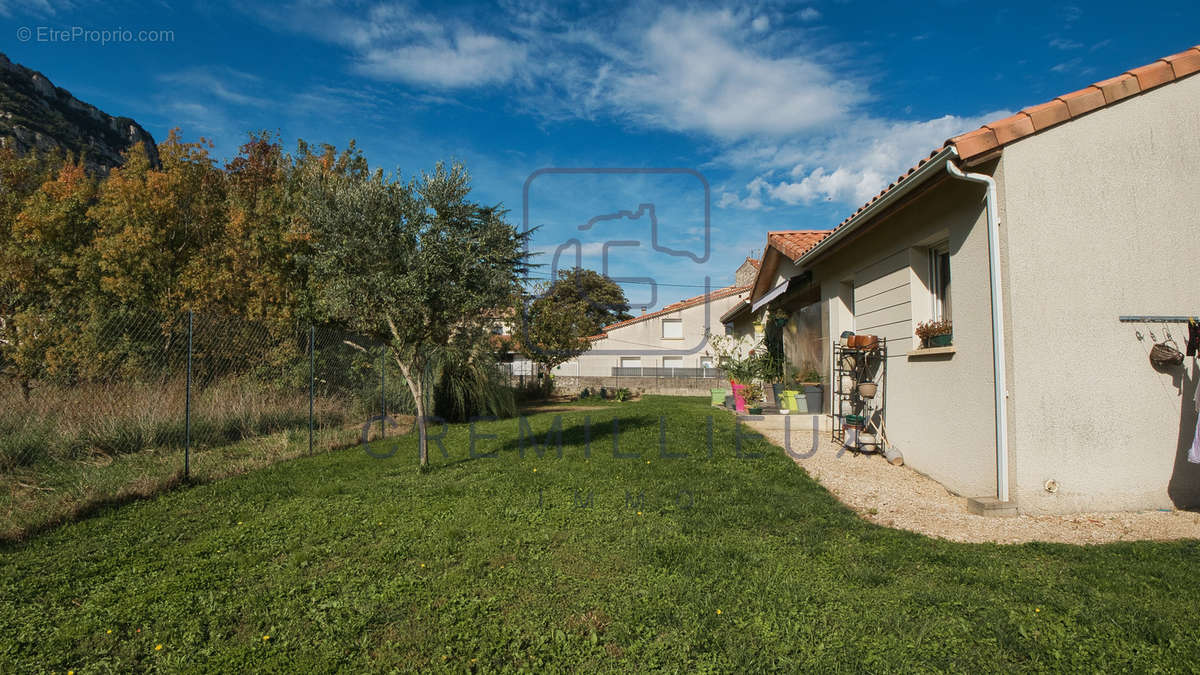 Maison à GUILHERAND-GRANGES