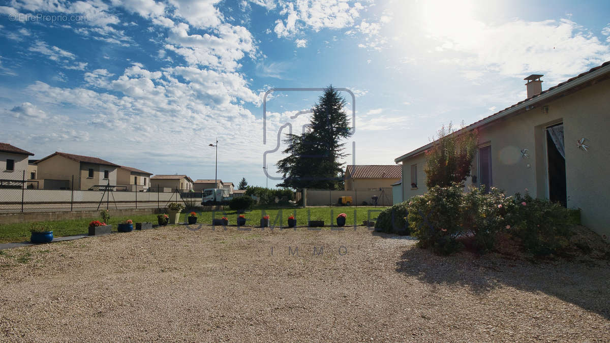 Maison à GUILHERAND-GRANGES