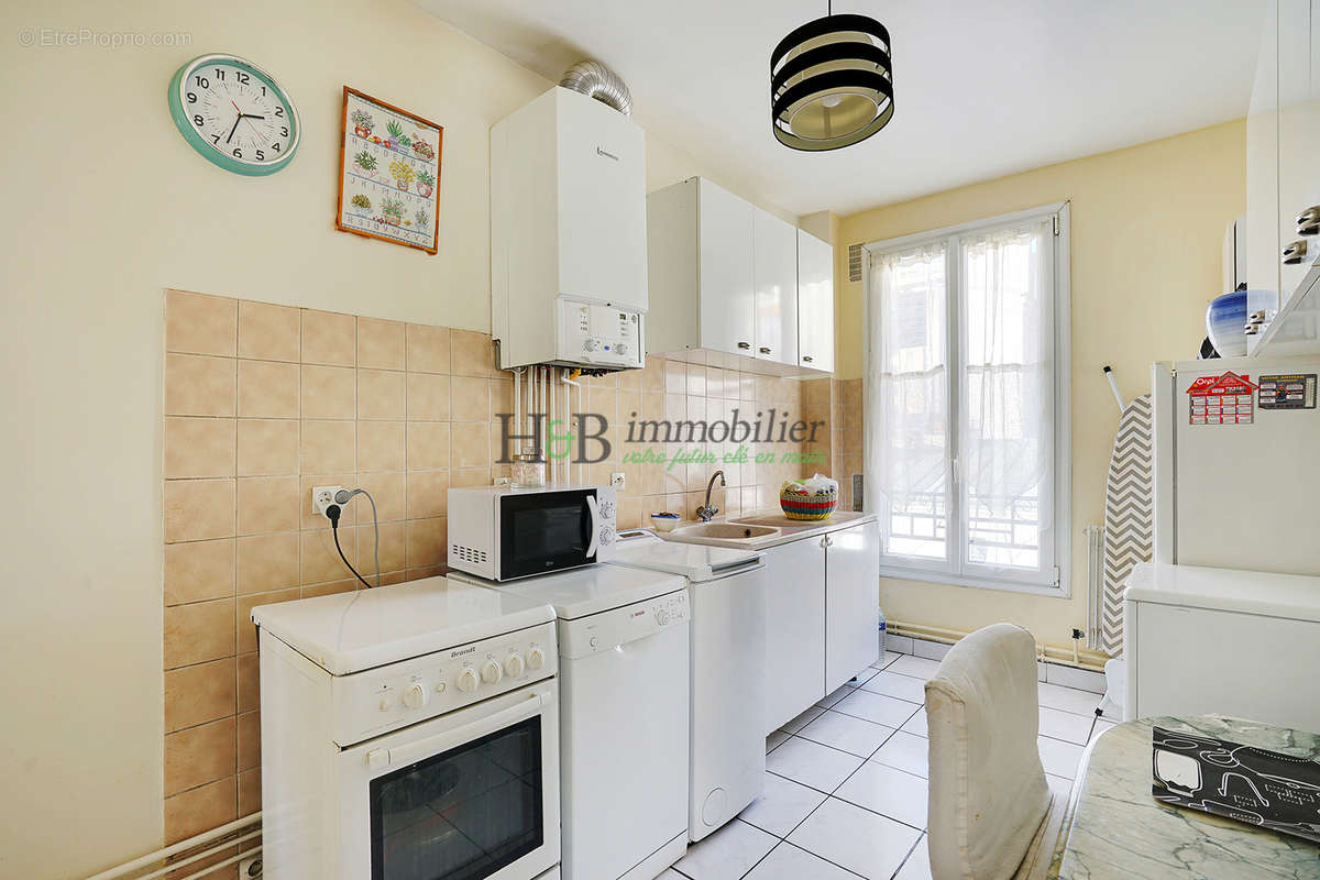 Appartement à PARIS-11E