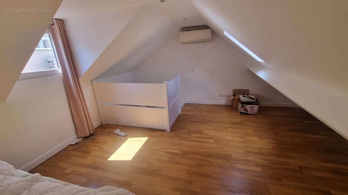 Appartement à PARIS-11E