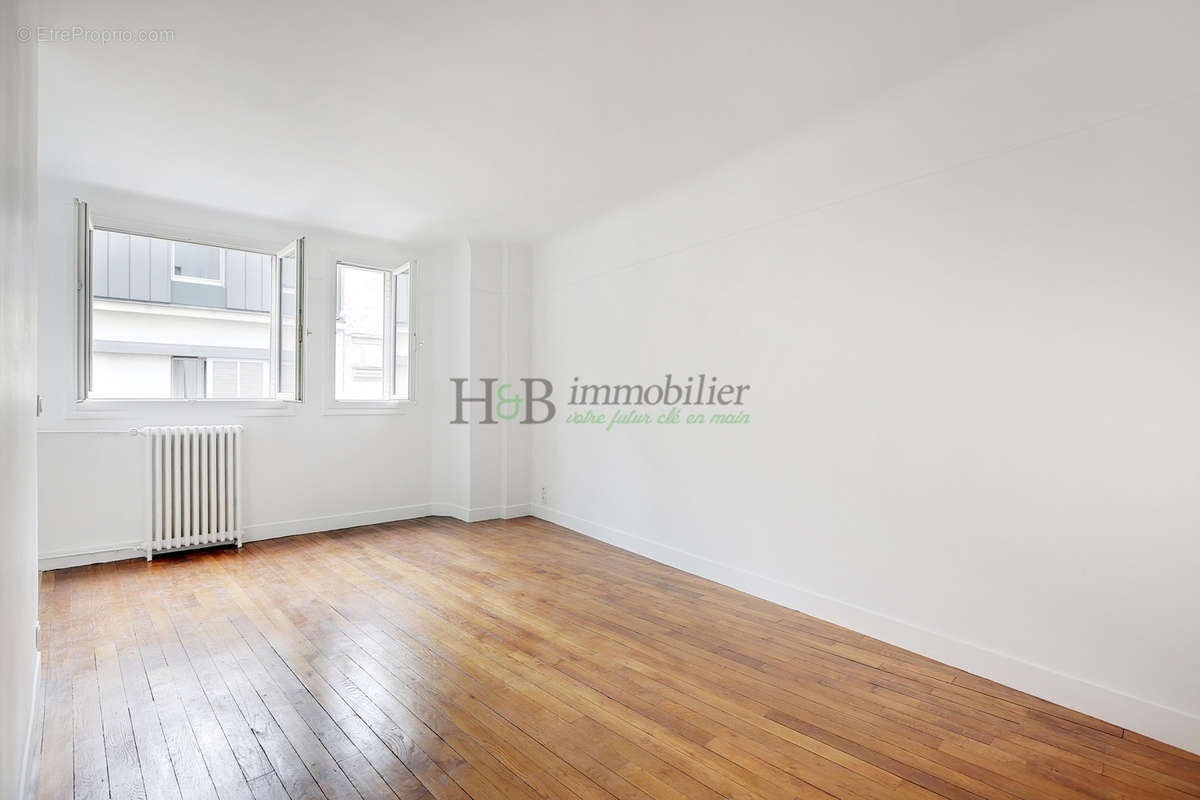 Appartement à PARIS-20E