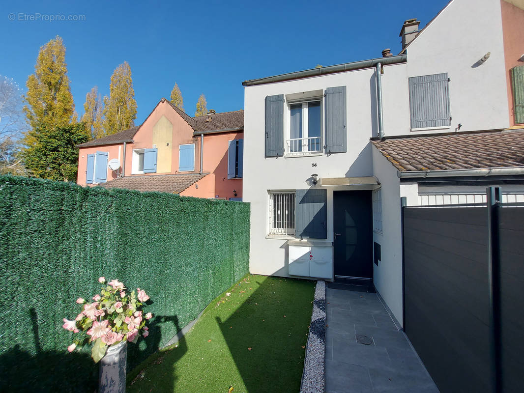 Maison à MANTES-LA-JOLIE