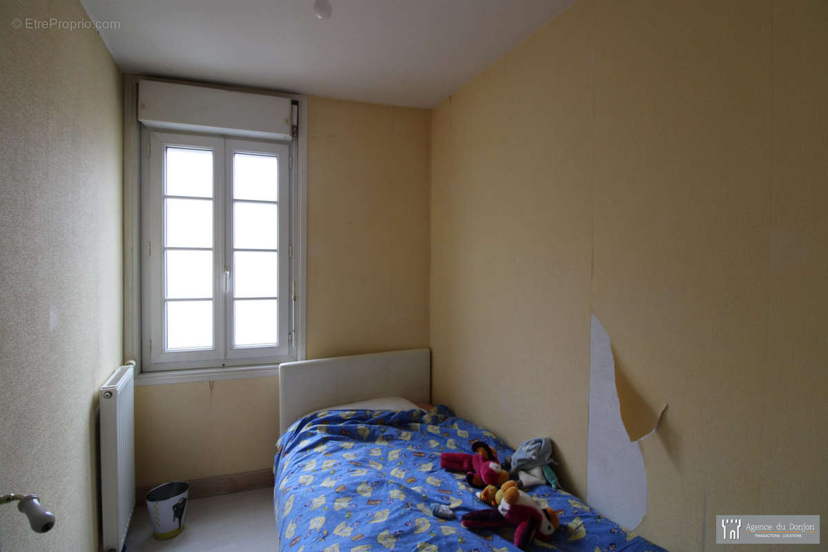 Appartement à PONS