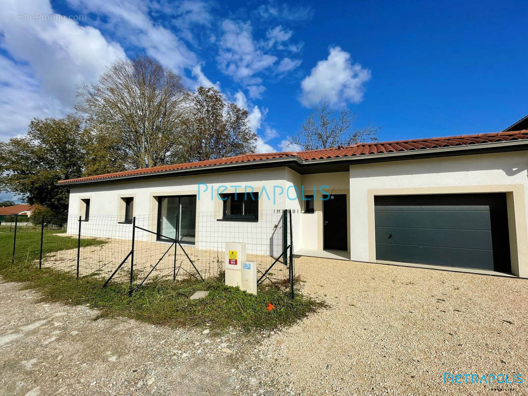 Maison à CHATILLON-SUR-CHALARONNE