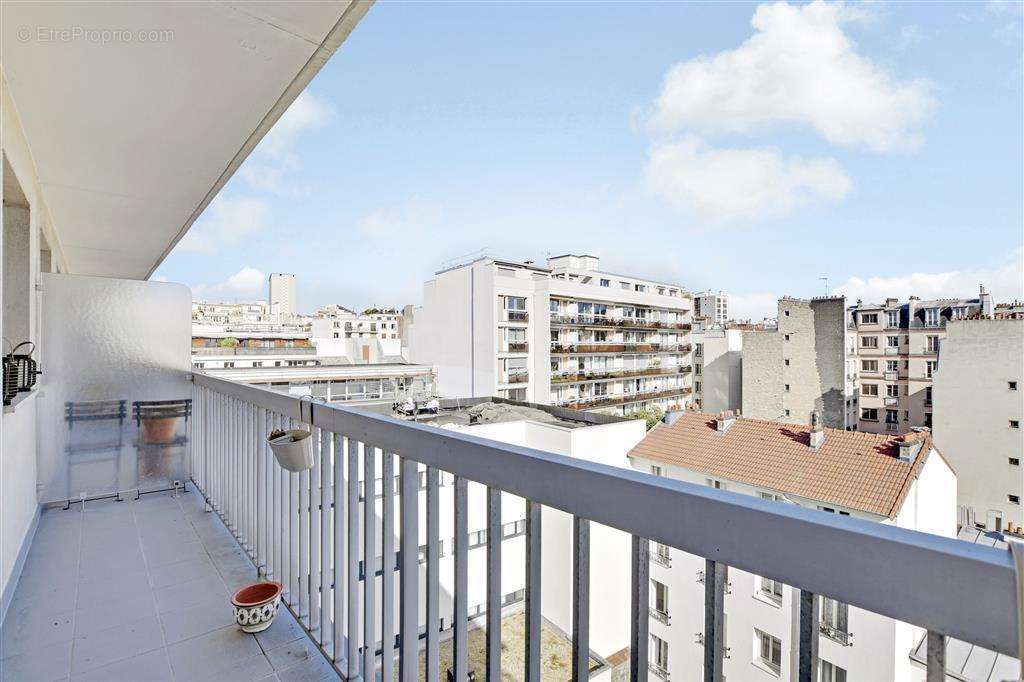 Appartement à PARIS-20E