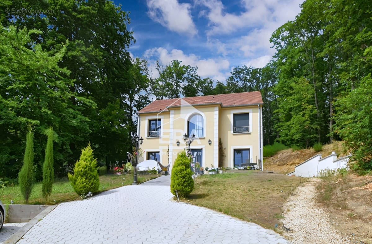 Maison à JOUARS-PONTCHARTRAIN