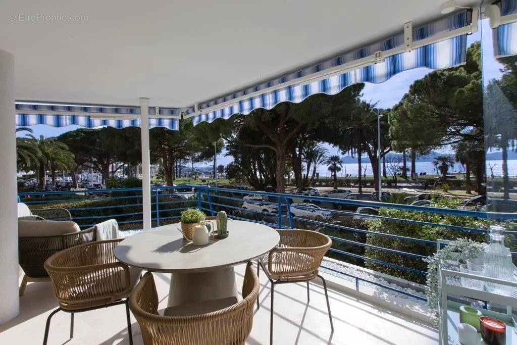 Appartement à CANNES