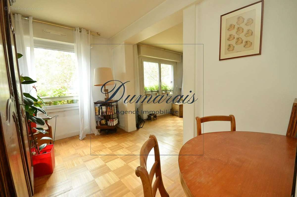 Appartement à PARIS-12E