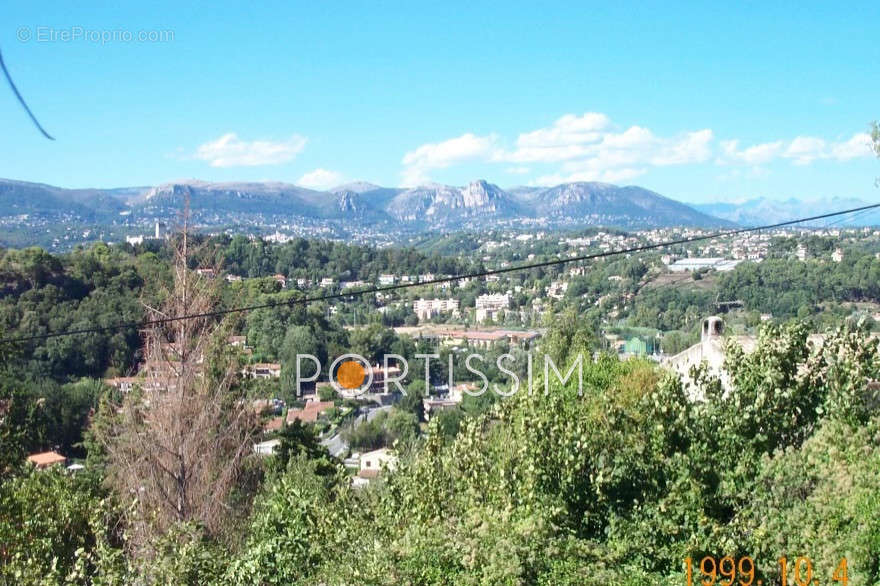 Appartement à VILLENEUVE-LOUBET