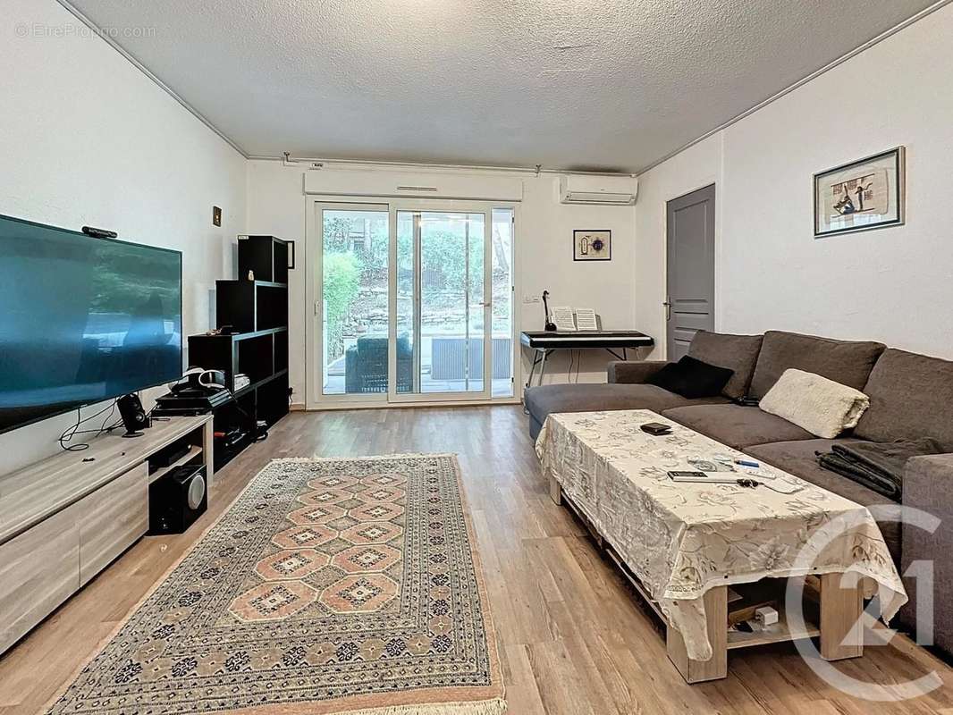 Appartement à MOUGINS