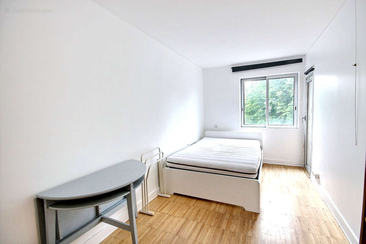 Appartement à FRESNES