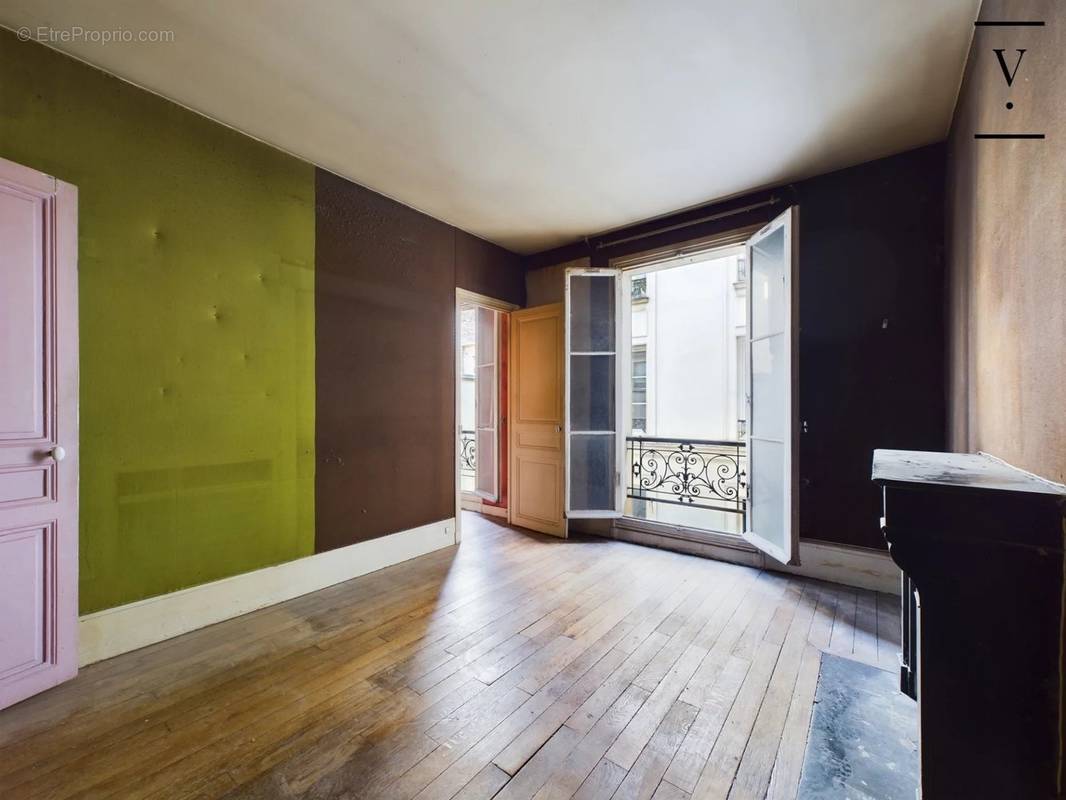 Appartement à PARIS-17E