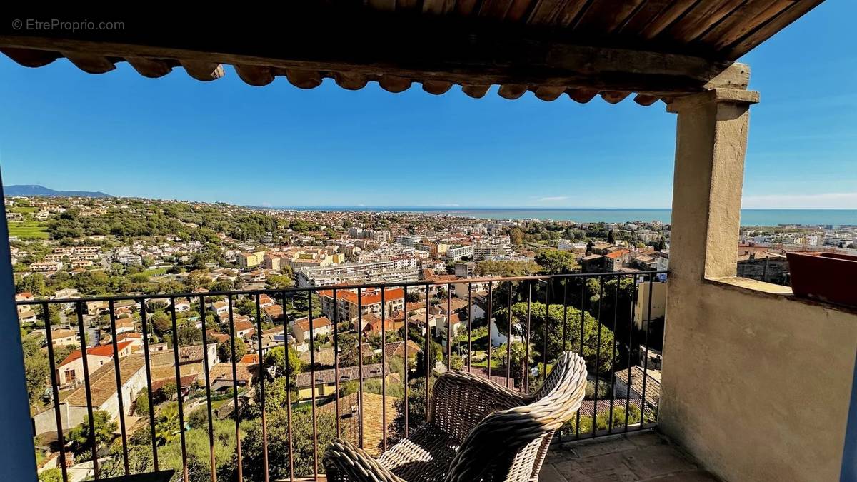 Maison à CAGNES-SUR-MER