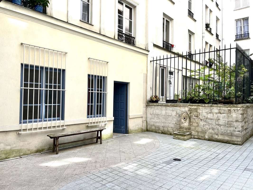 Appartement à PARIS-9E